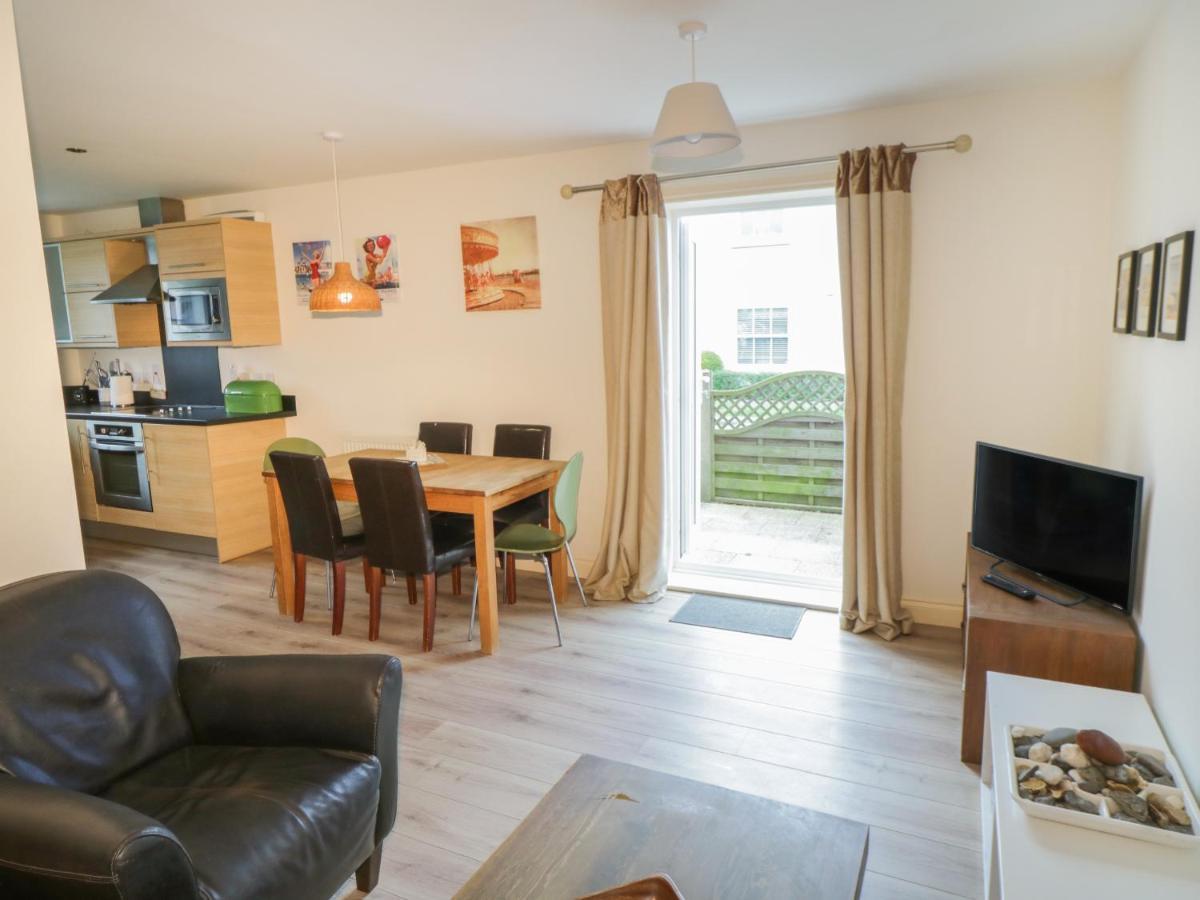 Driftwood Villa Filey Bagian luar foto