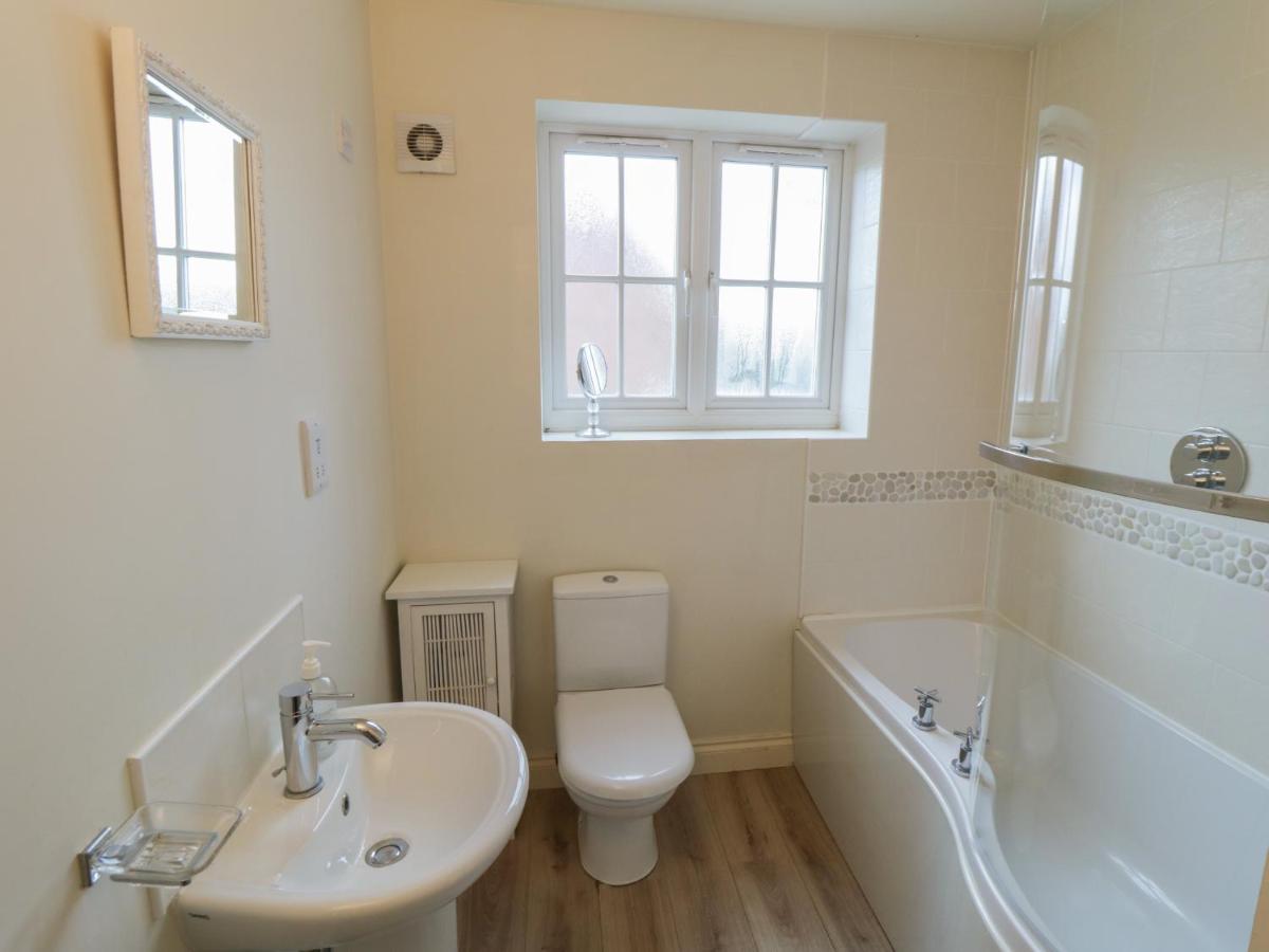 Driftwood Villa Filey Bagian luar foto