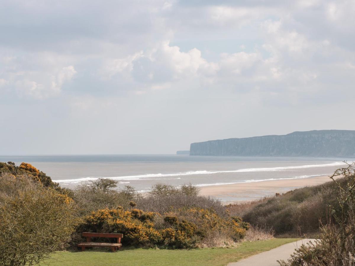 Driftwood Villa Filey Bagian luar foto